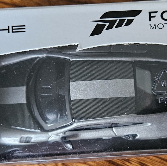 NEW, Forza Porche Motorsport  7, Scale 1/43. Microsoft Xbox Promo - Picture 2 of 11